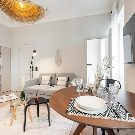 5 Beaumont - Magnifique 3p Au Style Boheme - Quartier Garibaldi アパート *